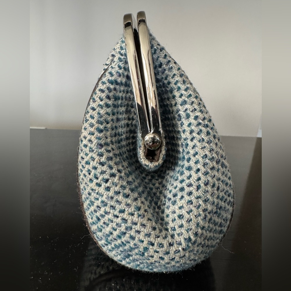 RAFĒ Chic Tweed Clutch with Button Accents - Picture 5 of 13